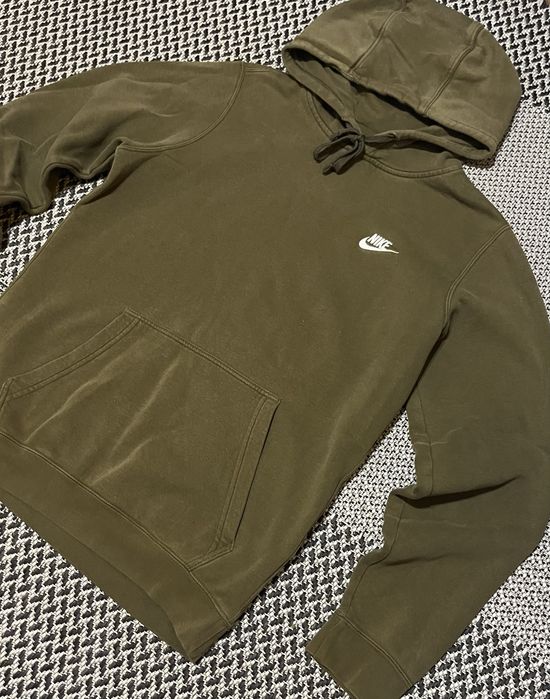 Худи nike хакі.