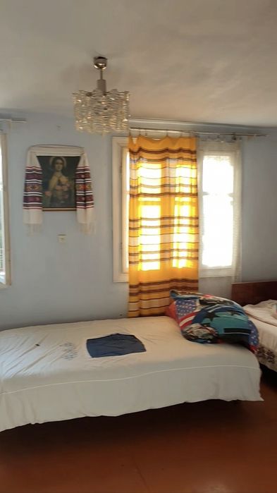 Продаж господарства в Карпатах с. Стопчатів цегляний будинок 138 м2 літня кухня господарські приміщення 107 сот. землі є газ БЕЗ КОМІСІЇ