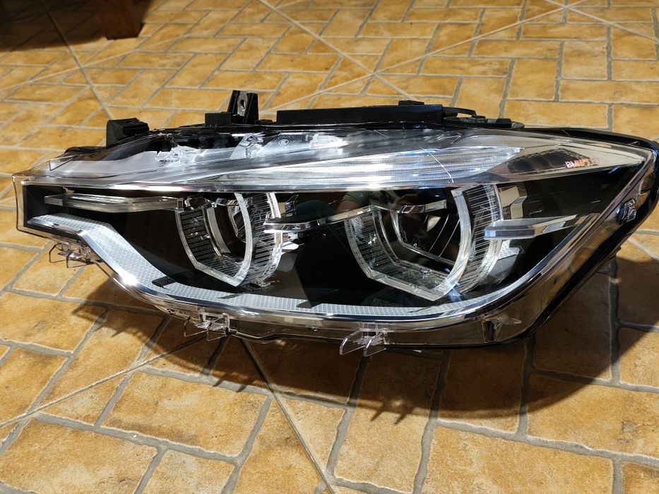 Ótica BMW série 3 F30 F31 LCI farol led original