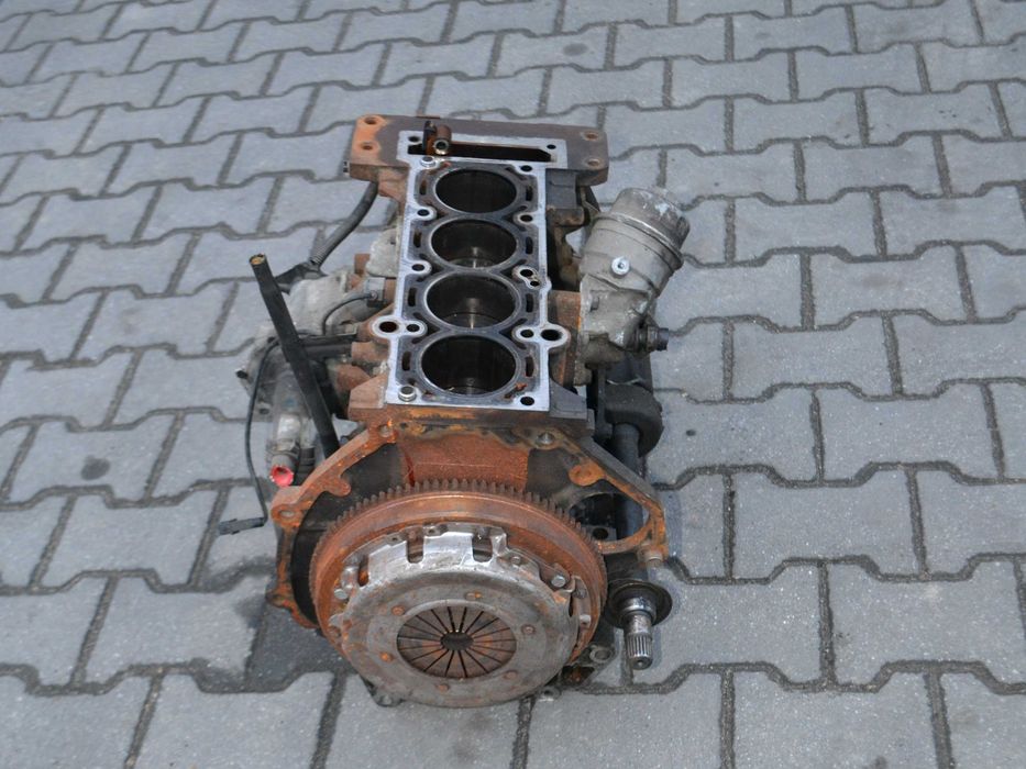 Blok wał korbowy Silnik Bez Głowicy MINI 1.6 16V