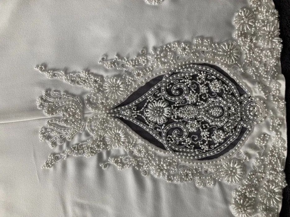 Suknia ślubna ILSACO, syrena, tren, ecru.