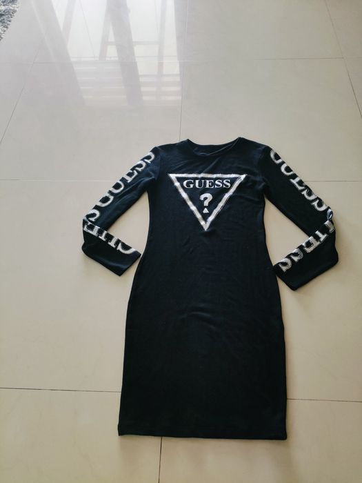 Sukienka Guess czarna bdb