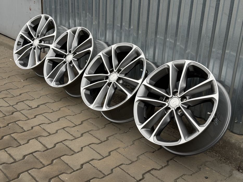 Диски оригінальні HYUNDAI 5/114.3 R19 7.5J ET49.5 комплект 4шт чудовий стан