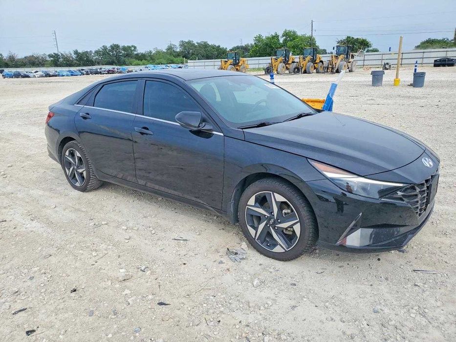 Hyundai Elantra Limited 2023