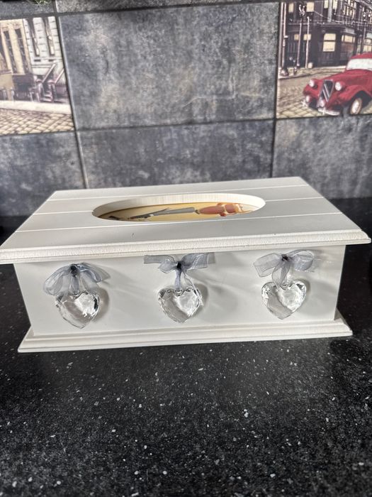 białe dekoracje taca, moździerz, wieszaki/Ikea, home&you, Duka