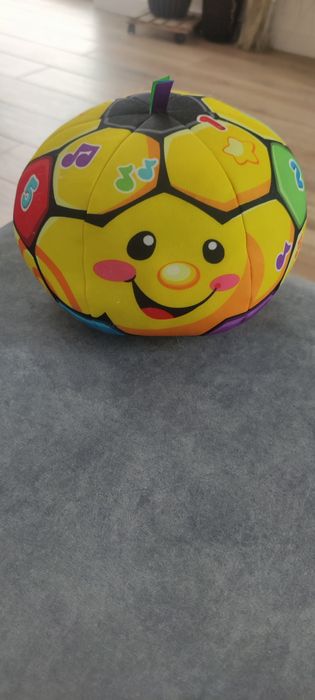 Fisher Price śpiewająca piłka nożna. Stan idealny.