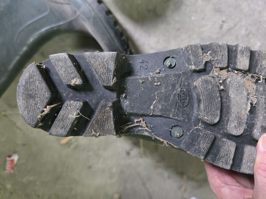 Kalosze rozmiar 42, dwie pary