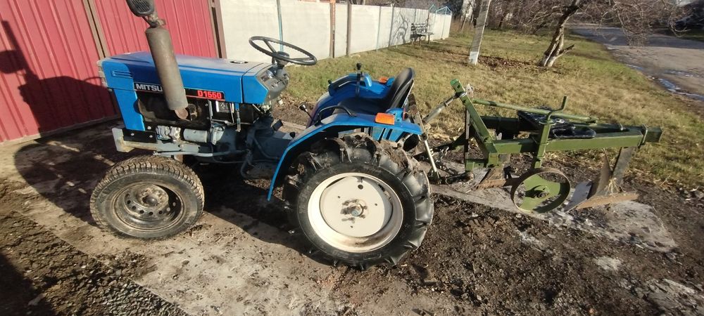 Японський мінітрактор Міцубісі D1550