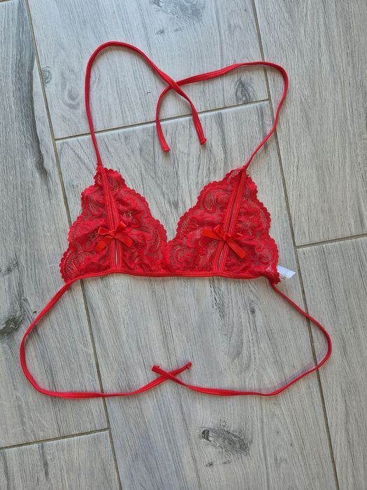 Biustonosz z koronki braletka