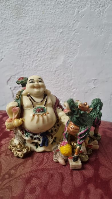 Velharias e usados.