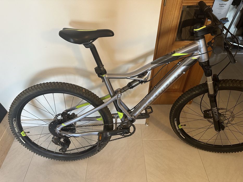 Bicicleta Rockrider ST900S