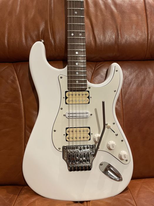 Stratocaster Floyd Rose Superstrat Custom Hathor, Gotoh, Fender, Suhr