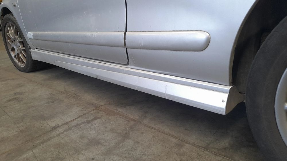 Embaladeira esquerda MG MG ZR