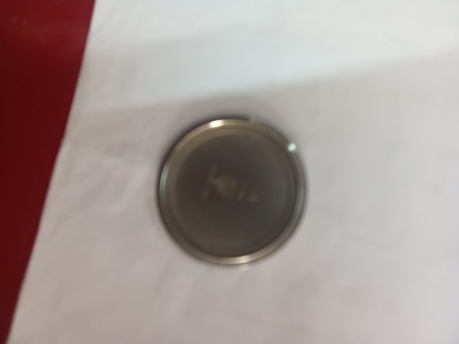 Uma caixa aço Omega. Duas tampas. Uma Sicura