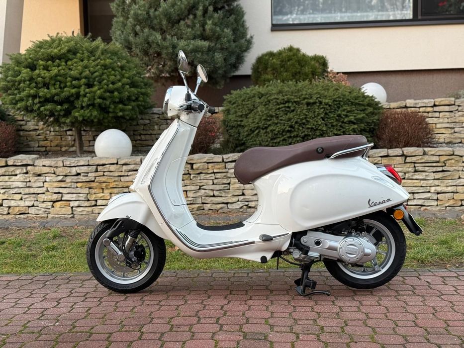 Piaggio Vespa Primavera 50 4T 2022r Przebieg 7tyś km! Ledy Jak nowa! Przyg do rej.