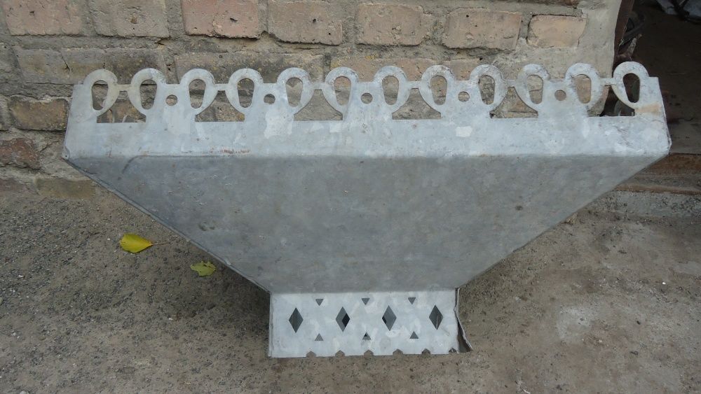 Козырек на дымоход оцинкованный