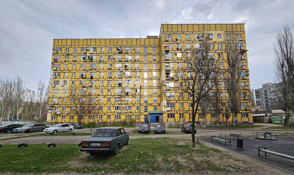 Продам 1 кім. квартиру вул. Космонавтів, Придніпровськ. Газ, світло!