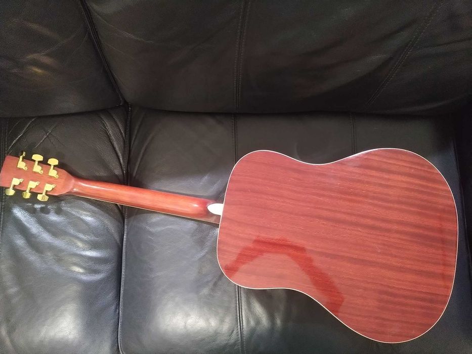 Guitarra acustica Western Guitar C. Giant. Excelente estado. Madeira de mogno e abeto.