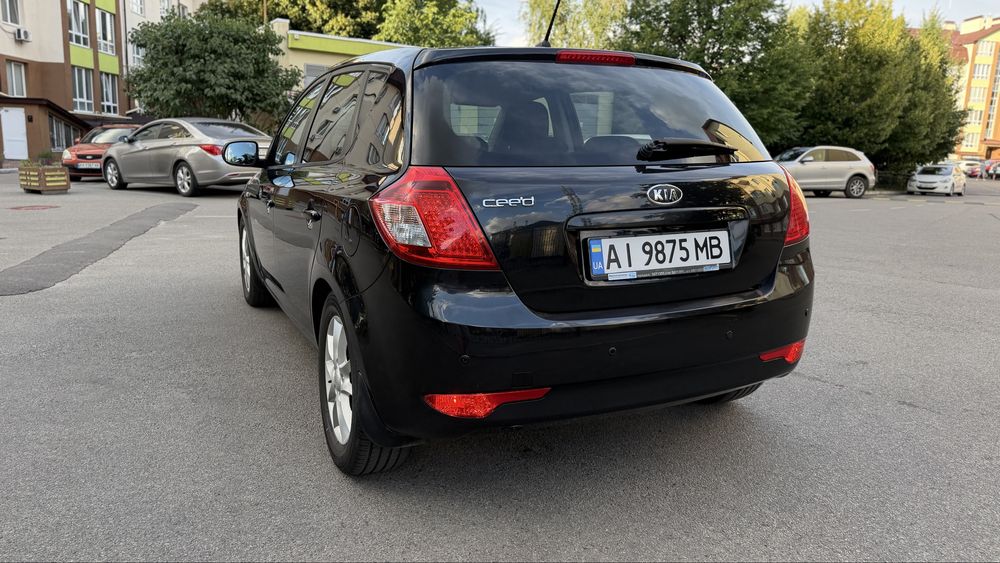 KIA CEED 1.6 газ/бензин Клімат