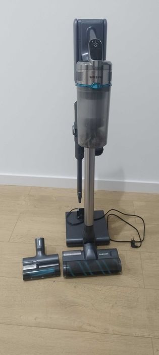 Samsung Jet 90 ze stacja