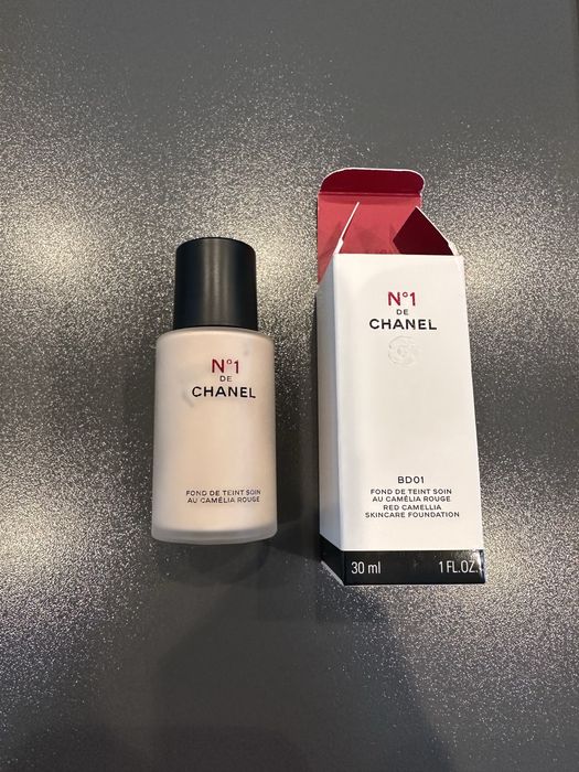 Chanel rewitalizujący, ochronny, wygładzający podklad.