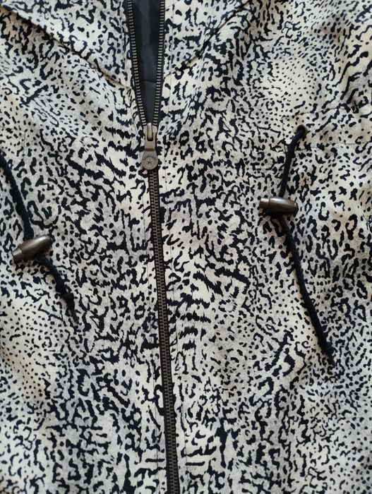 Куртка,вітрова, жакет  з тигровим принтом великий розмір