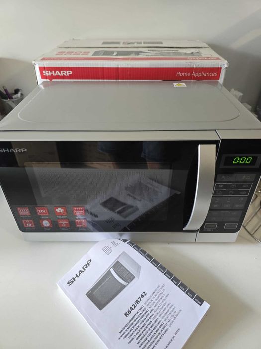 Kuchenka mikrofalowa SHARP GRILL 1000W ProMo