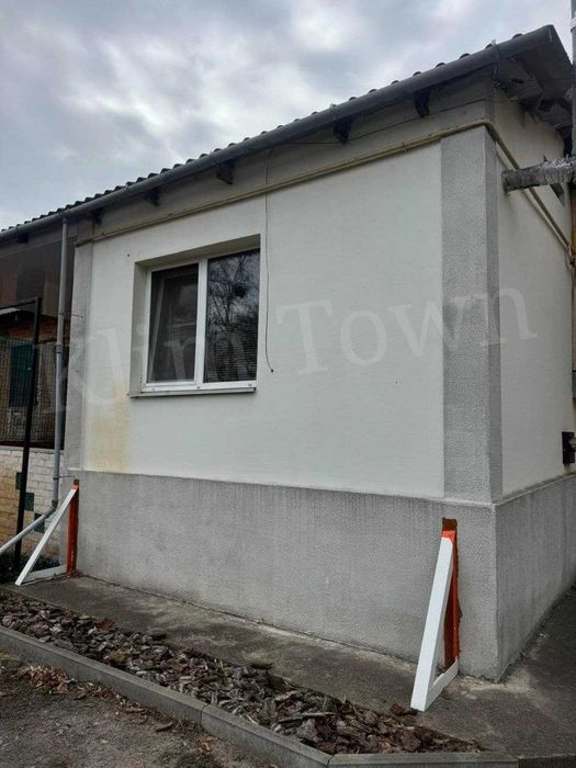 Продаж половини будинку в р-ні 1 школи