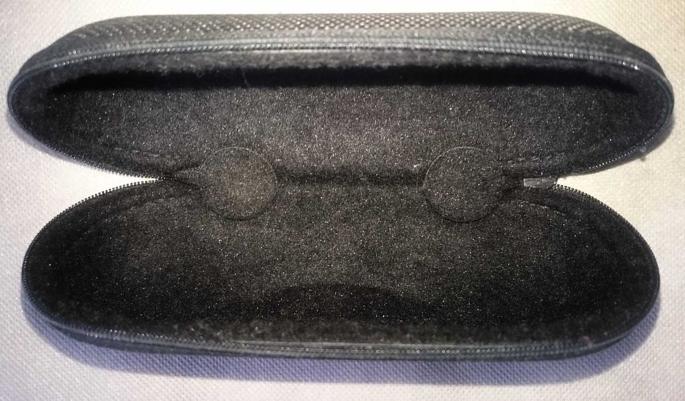 Чохол Oakley гарний стан