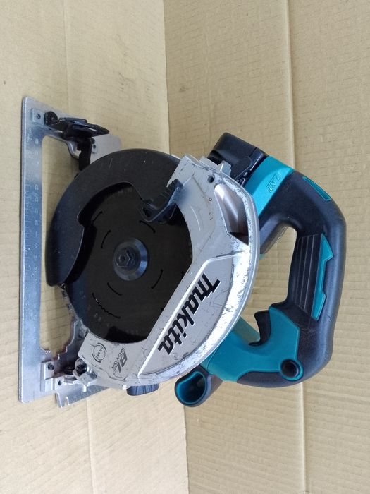 Makita DHS660 Piła Najazdowa Pilarka Tarczowa Najazdówka 18V 5.0Ah