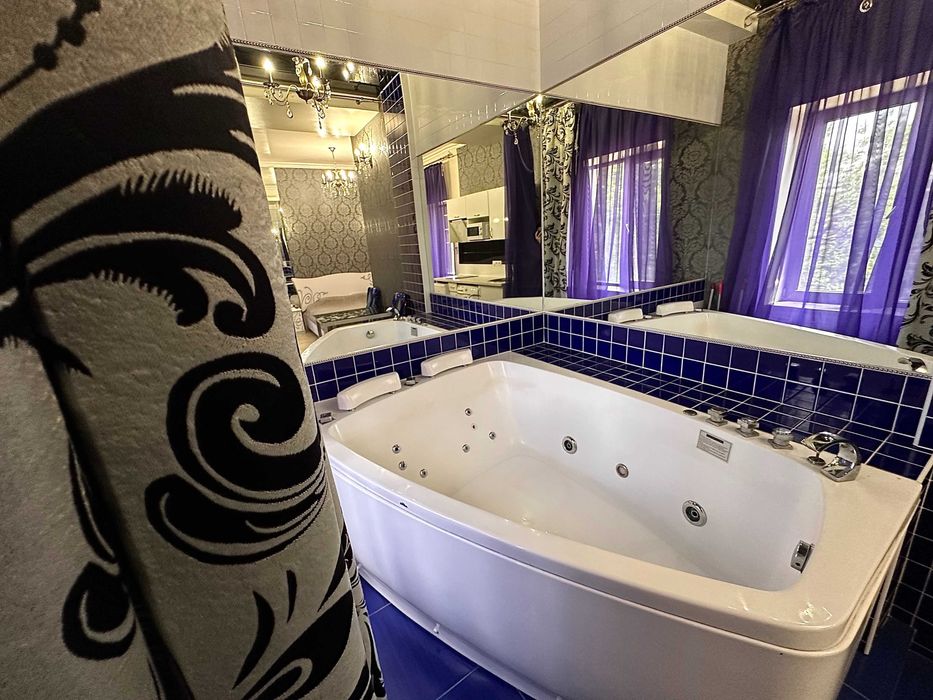 Квартира-"Romantic" посуточно, Харьков, центр, м.Научная