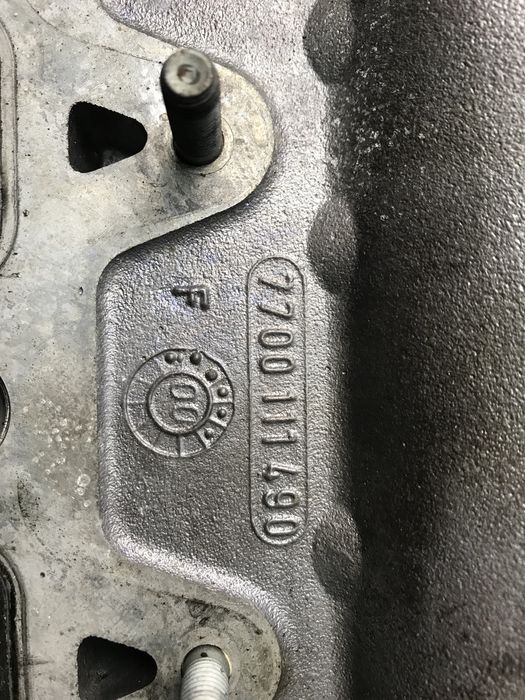 ГБЦ головка блока Renault Laguna Megane 2.0 16V Бензин 7700111490