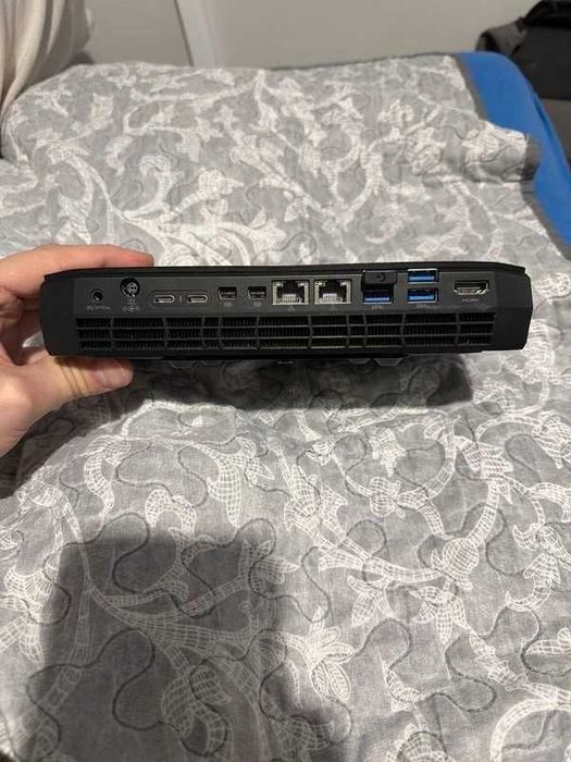 Komputer Gamingowy Intel NUC NUC8HN Intel i7-8705G 32Gb ram 1TB nvme