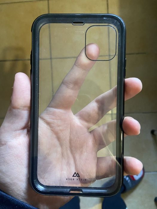 Selling iPhone 11 360° transparent glass case, black color

New, I have64738872434307122