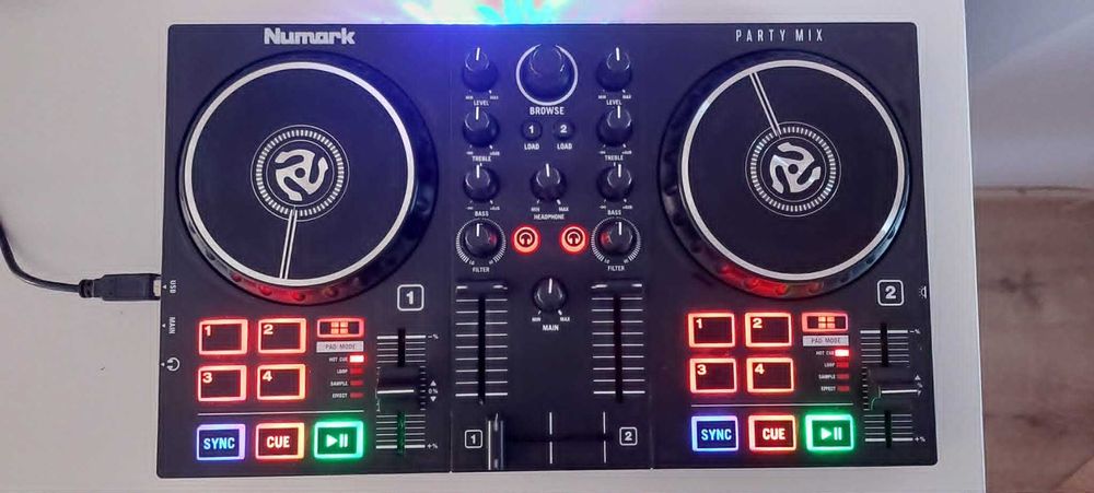 Numark Party Mix II Box