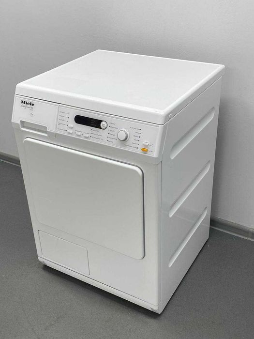 Сушильная машина Miele T7744C