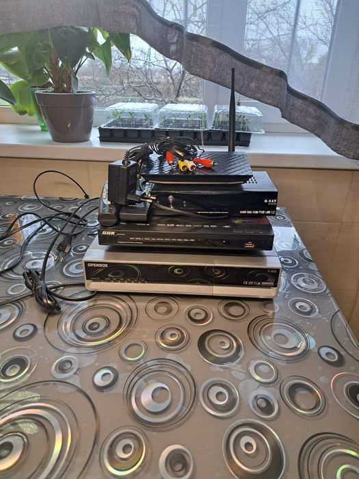 Елекроніка,плеєр, тюнера