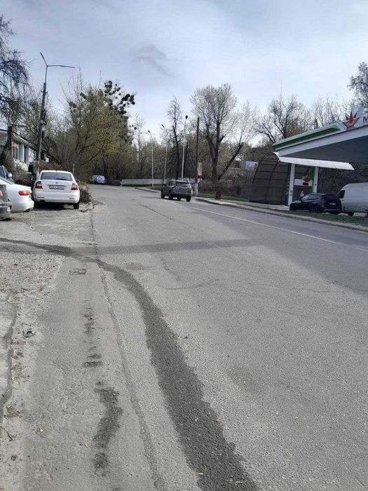 Гараж приватизований, пл 22,2 м2. Cирецька, 39. без торгу