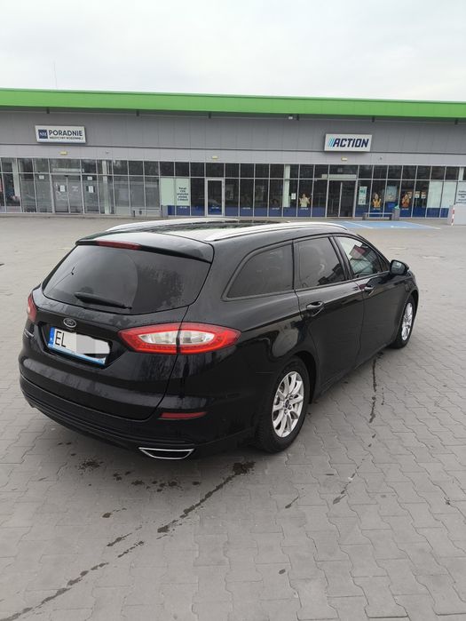 Transfer na lotniska i usługi transportowe.