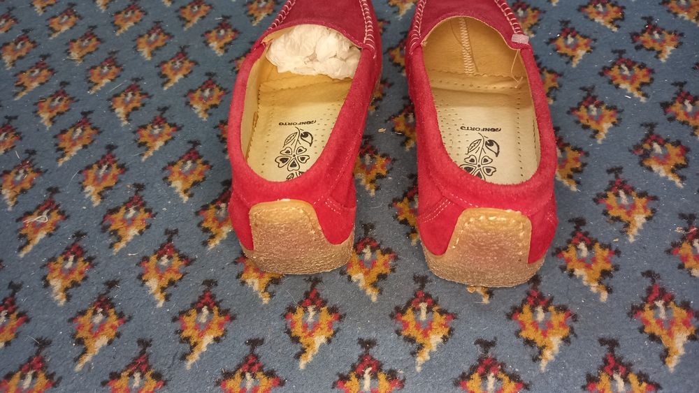 Sapato mocassim feminino de camurça