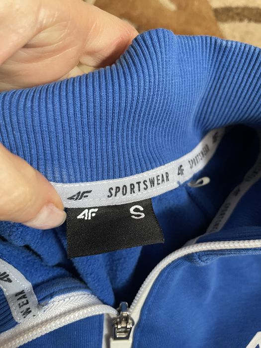 Bluza 4f w bardzo dobrym stanie