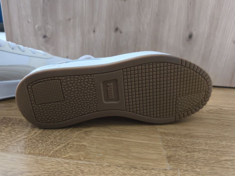 Obuwie damskie Puma r 38