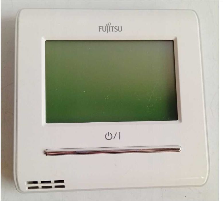 Pilot przewodowy Termostat ścienny Fujitsu UTY-RNRYZ2