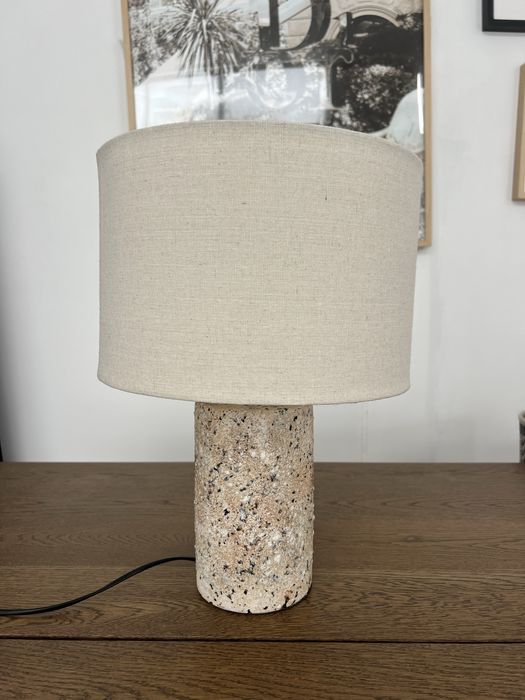 Candeeiro de mesa area