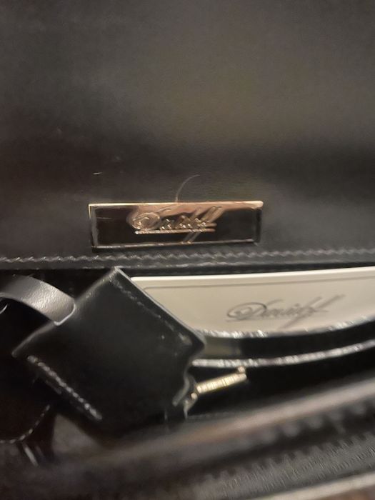 Pasta em pele preta davidoff Nova c fechadura