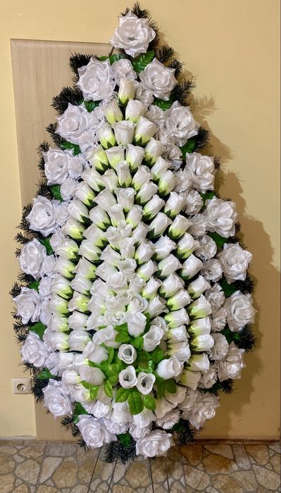 Ритуальні вінки штучні Київ Доставка в день замовлення