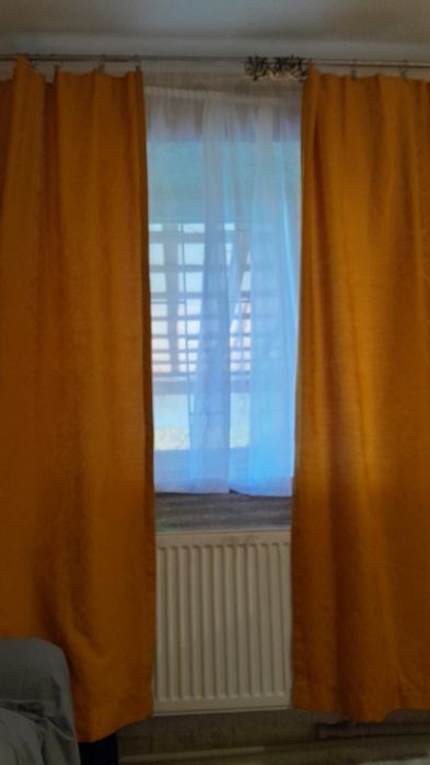 Шторы 2 штуки.плотные .