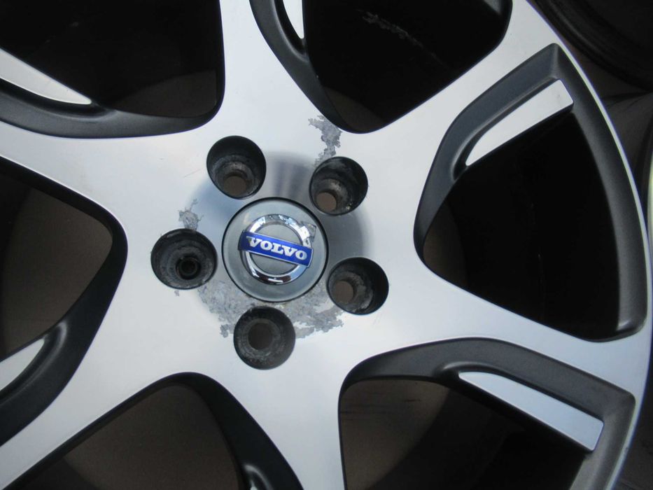 ALUFELGI 4szt R18 Volvo V50,S60,V70, S80,S90 XC40 XC60 XC70,FORD 4565