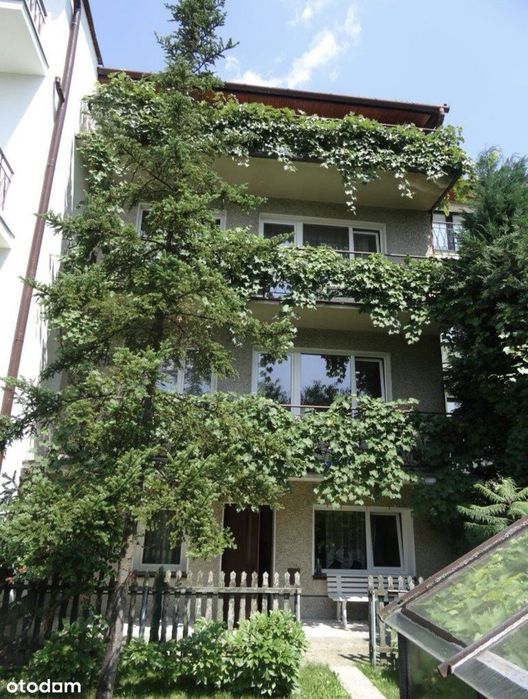 Przestronny dom szeregowy z garażem w Rzeszowie