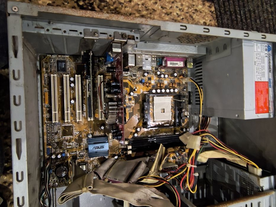 Системный блок. Не полный.